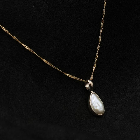 Biwa Pearl Pendants | Gold Pearl Pendants | Mala Elements