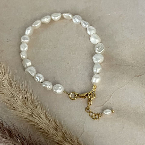 Baroque Pearl Bracelet | Poppy Pearl Bracelet | Mala Elements