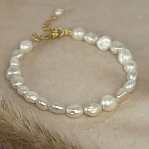 Baroque Pearl Bracelet | Poppy Pearl Bracelet | Mala Elements