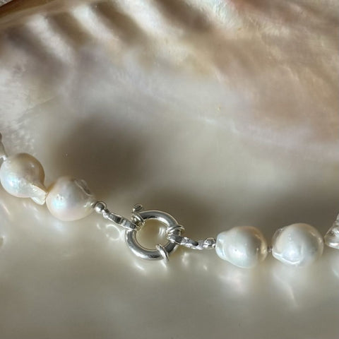 Delilah Full Baroque Pearl Nekclace