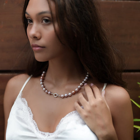 The Rose Pearl Necklace