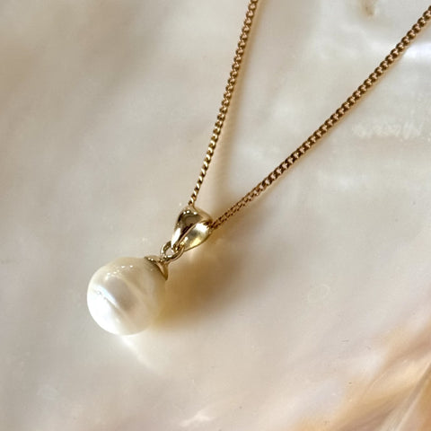 Solid Gold Circle South Sea Pearl Pendant